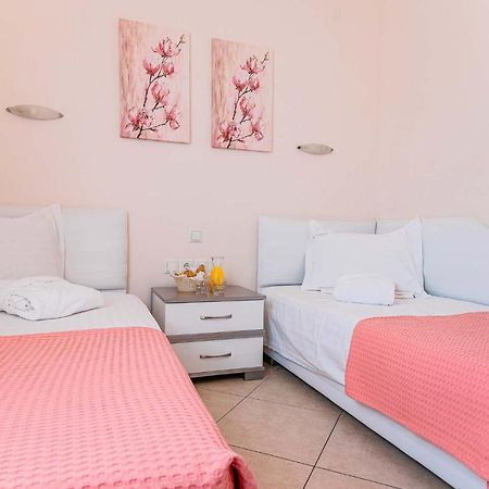 Marinis Boutique Rooms Nea Iraklitsa Exterior foto